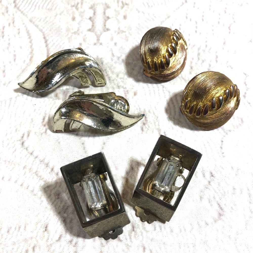 3 pairs 60’s vintage clip earrings silver gold Mad Men